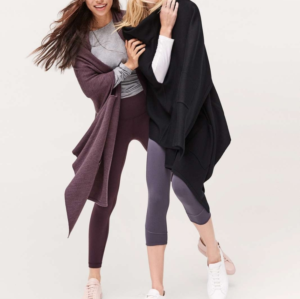 Lululemon Live Freely Merino Wool Wrap one size Black Only